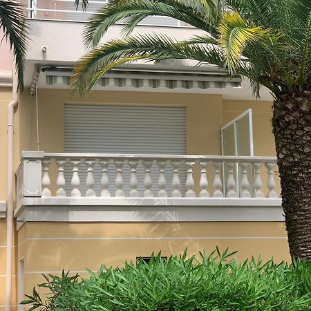 Apartament Le Tropical Fréjus Zewnętrze zdjęcie